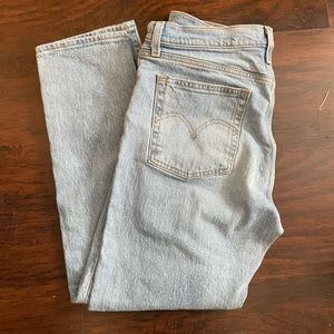 Levi’s wedgie fit jeans